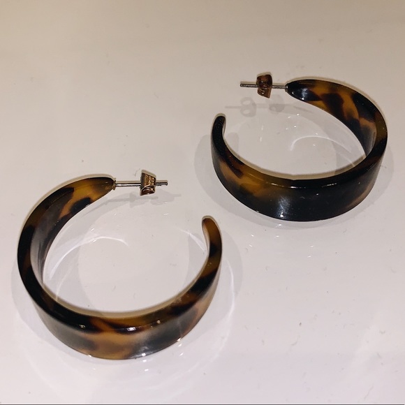 Free People Jewelry - Tortoise Shell Hoop Earrings